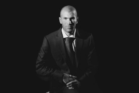 澳大利亚橄榄球青训体系逐步完善，成为全球橄榄球人才的摇篮，澳大利亚的橄榄球用英文怎么说